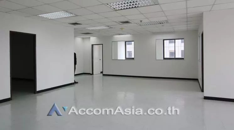 6  Office Space For Rent in Phaholyothin ,Bangkok  at Elephant Building AA14231